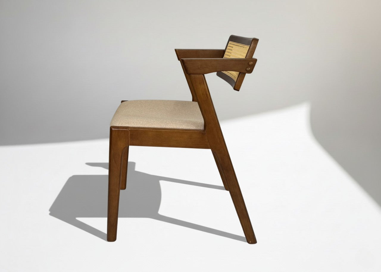 Luxury XOHOME Sadam solidwood chair with natural rattan weave, ideal for living rooms and modern interiors.